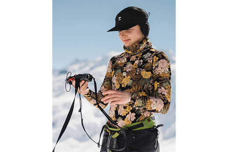 Mons Royale W Cascade Mock Neck LS (Floral Camo) 5