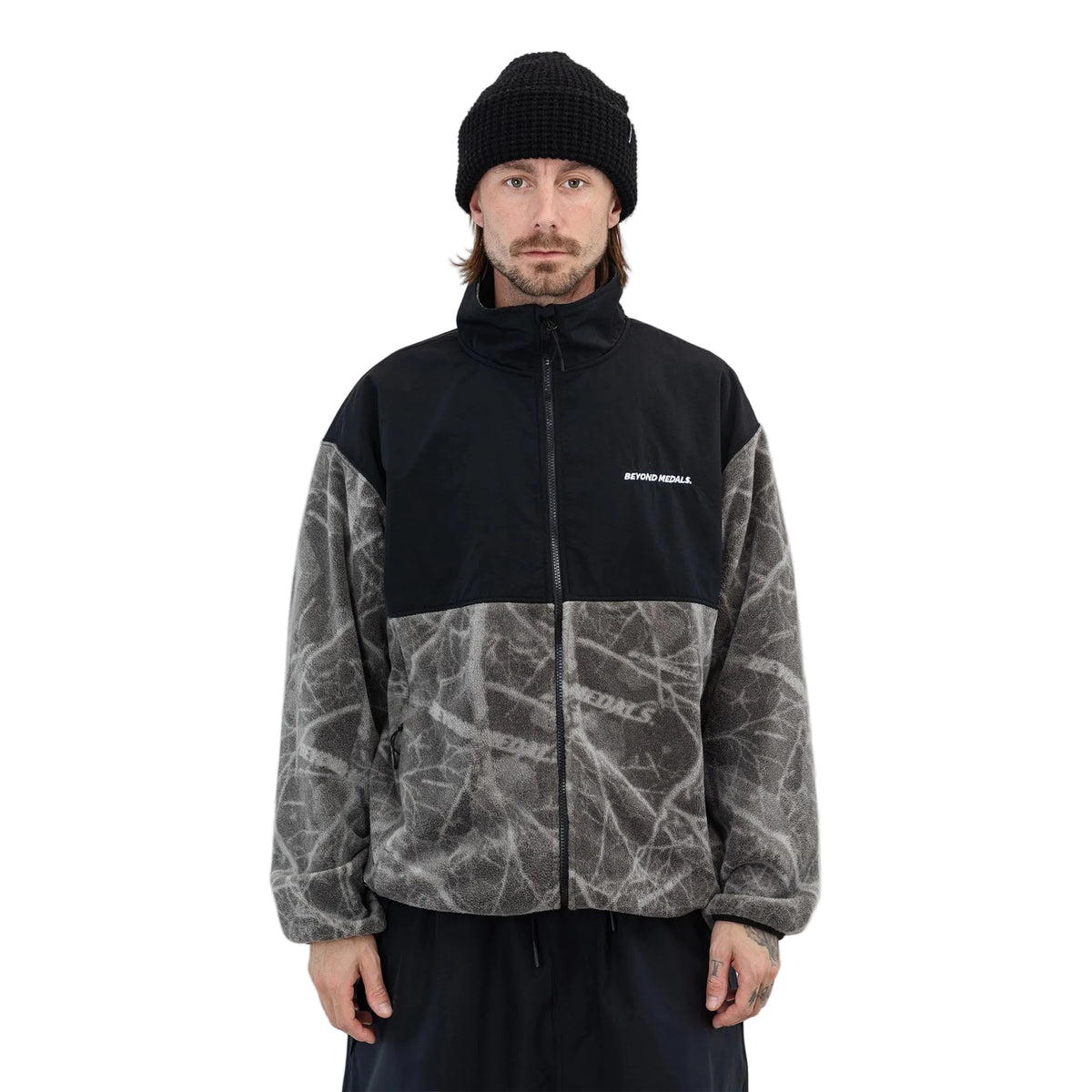 Beyond Medals Tech Fleece Jakke